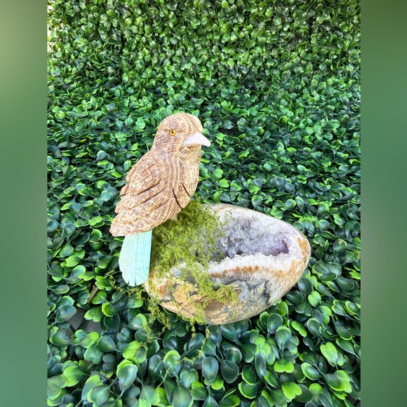 Bird Totem on Agate Egg | Balance & New Beginnings - Picture 2 of 8